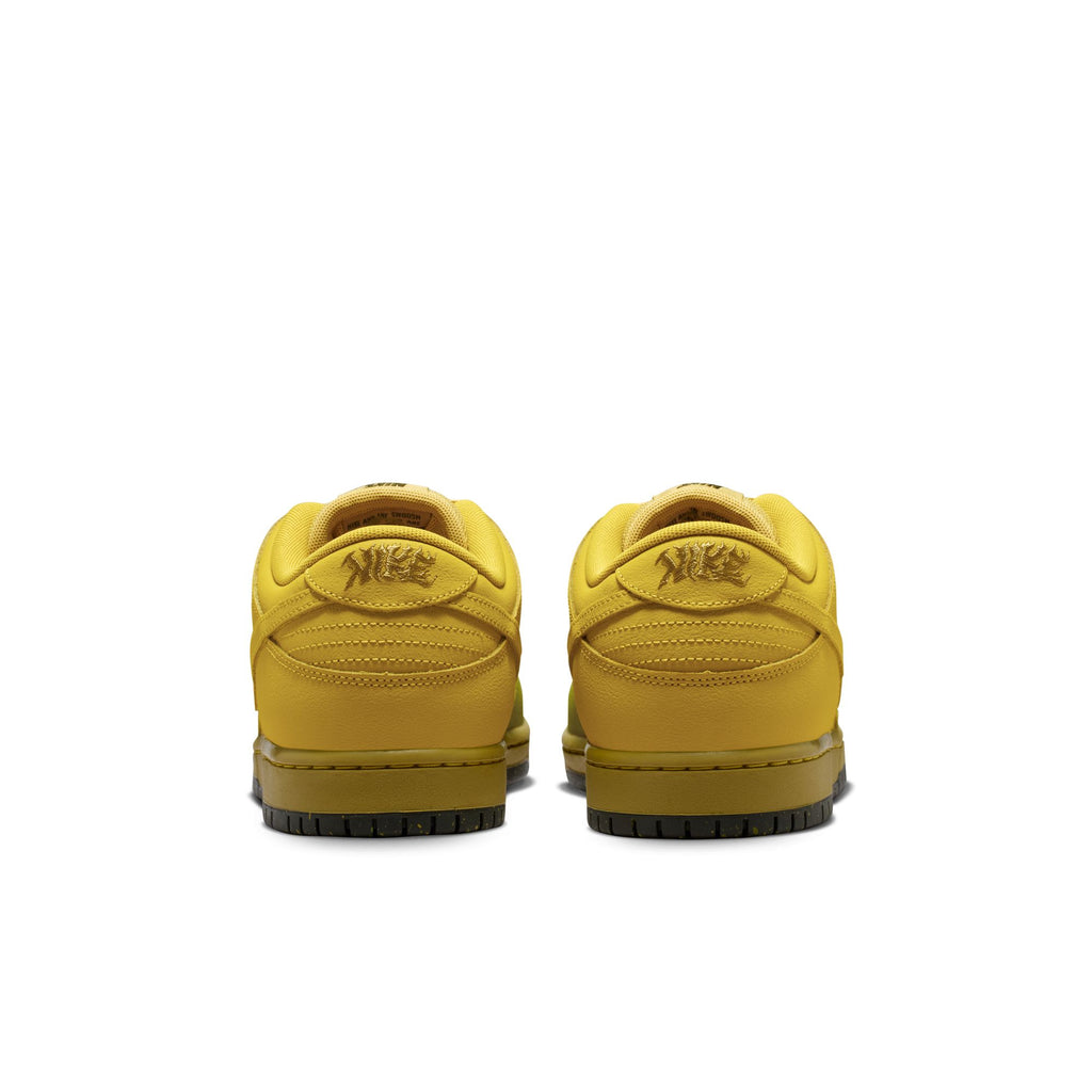 Nike SB Dunk Low Pro WC Saffron Quartz "Hatch Chili"
