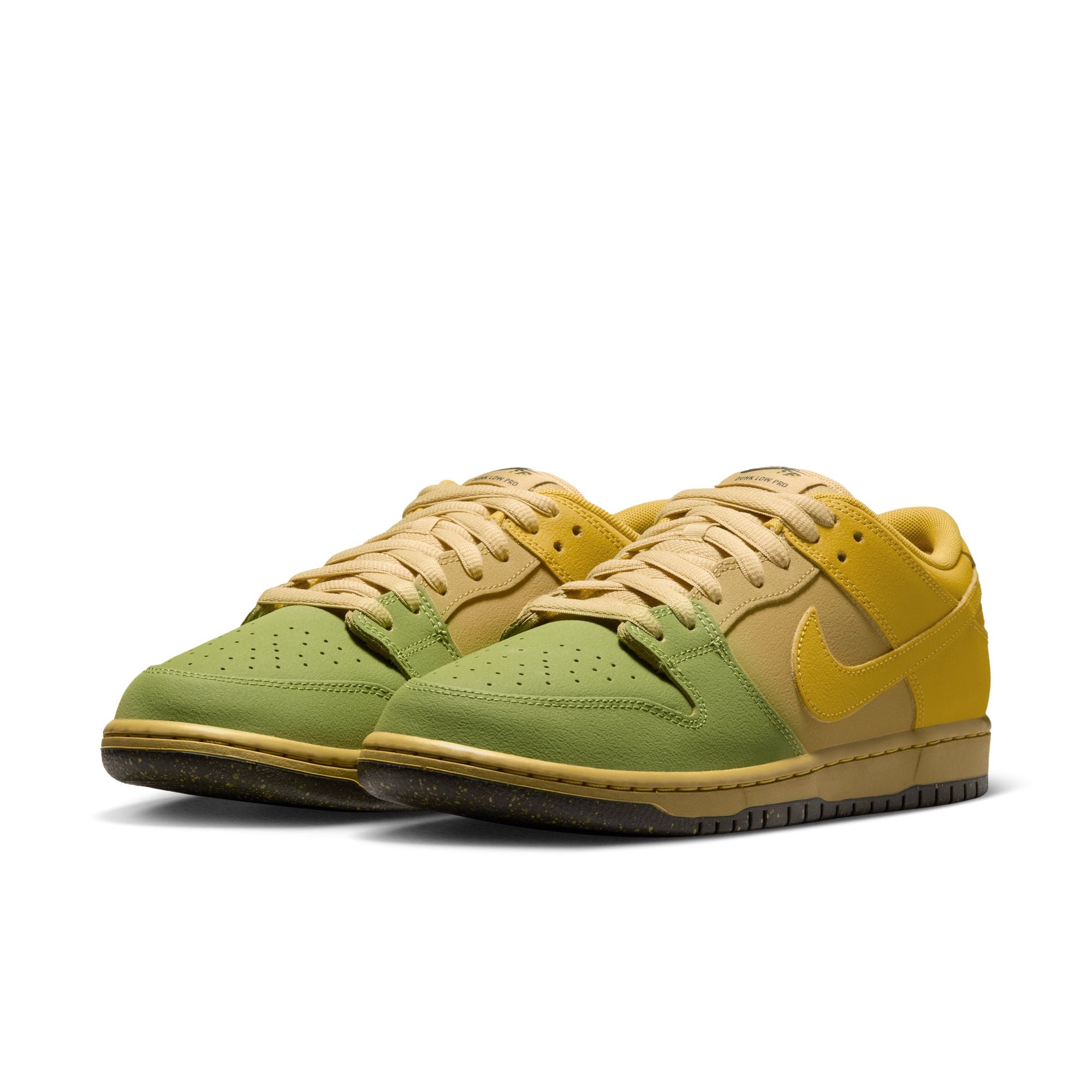 Nike SB Dunk Low Pro WC Saffron Quartz "Hatch Chili"