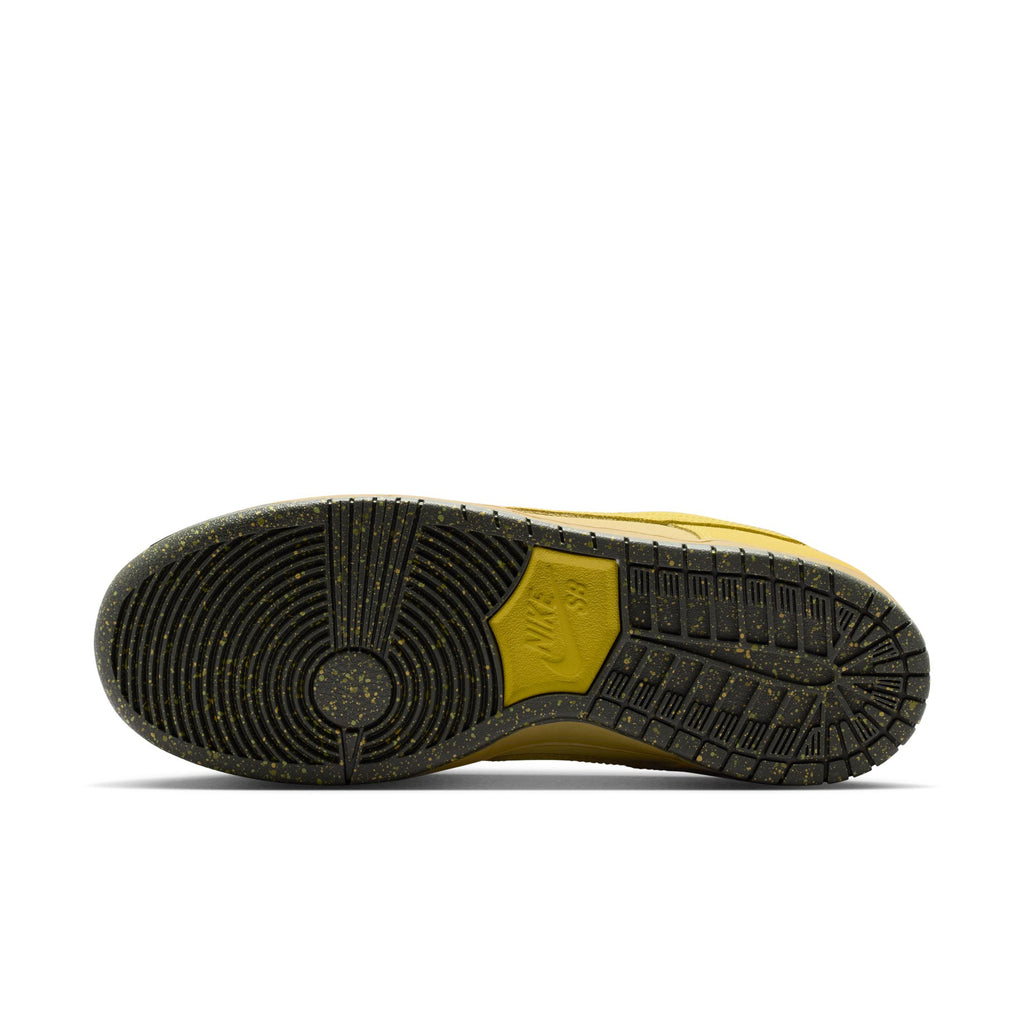 Nike SB Dunk Low Pro WC Saffron Quartz "Hatch Chili"
